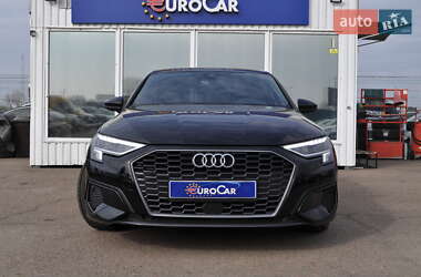 Седан Audi A3 2023 в 