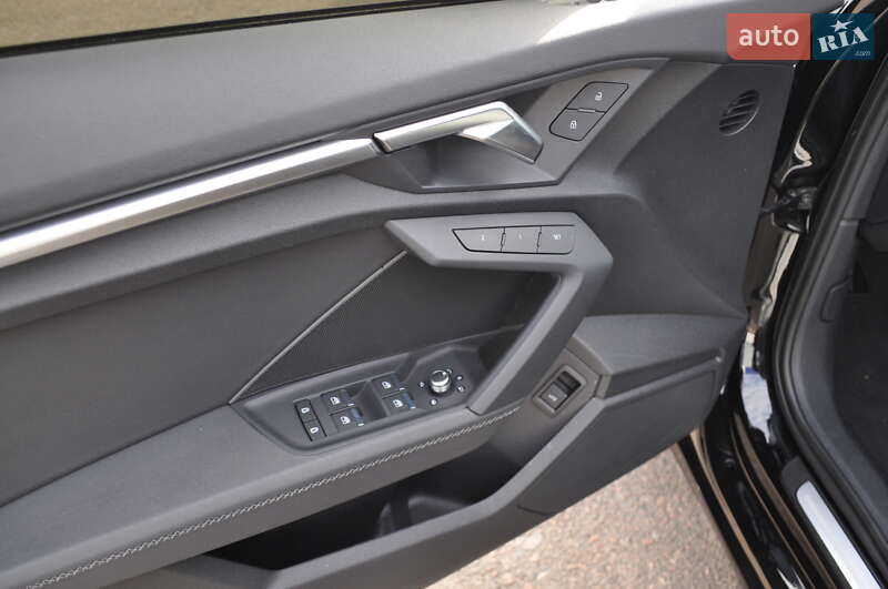 Седан Audi A3 2023 в Киеве