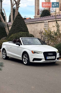 Кабриолет Audi A3 2015 в 
