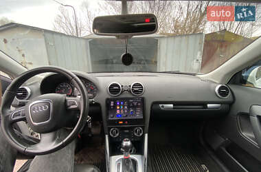 Хэтчбек Audi A3 2012 в 