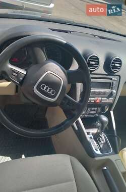 Хэтчбек Audi A3 2008 в 