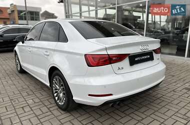 Седан Audi A3 2016 в 