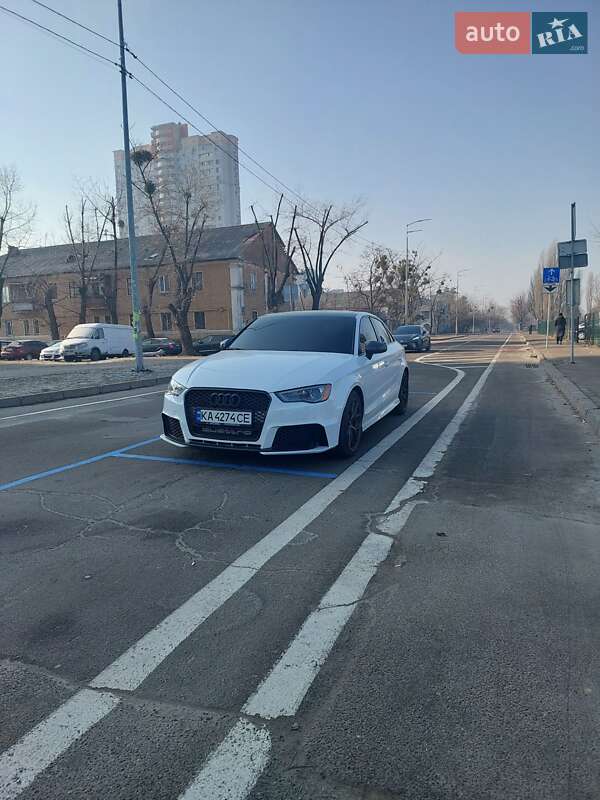 Седан Audi A3 2015 в Киеве