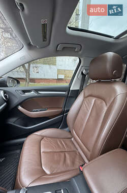 Хэтчбек Audi A3 2015 в 