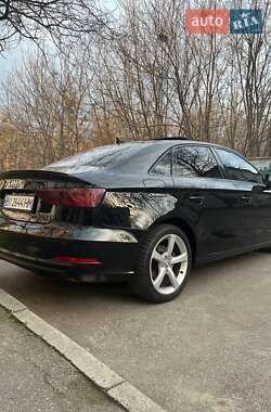 Седан Audi A3 2015 в 