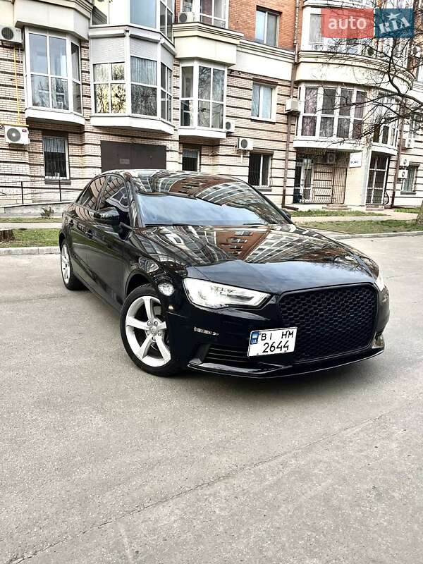 Седан Audi A3 2015 в 