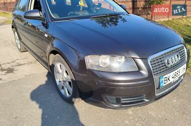 Хэтчбек Audi A3 2008 в 
