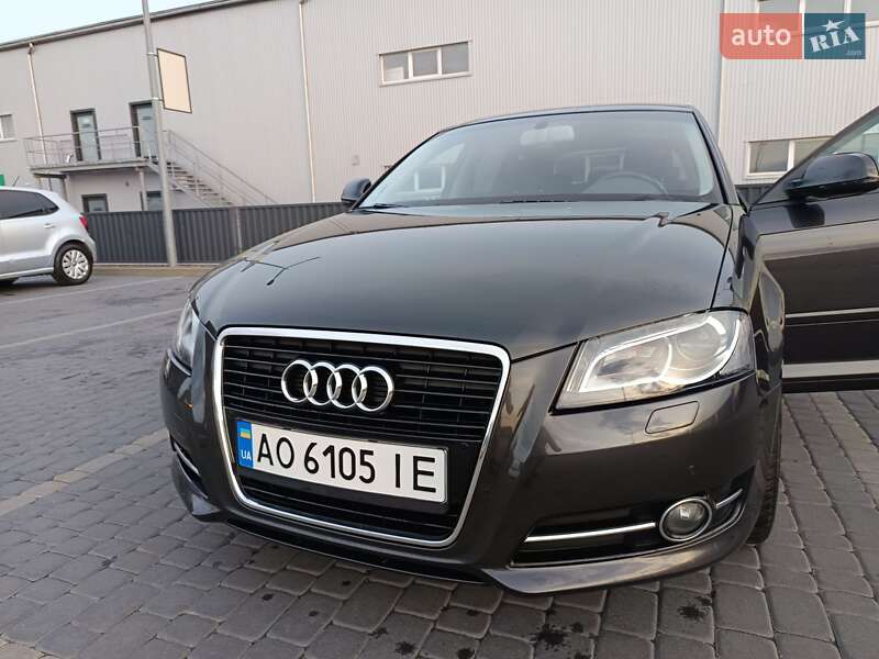 Хэтчбек Audi A3 2012 в Мукачево