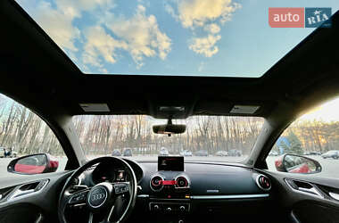 Хэтчбек Audi A3 2016 в 