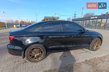 Седан Audi A3 2016 в 