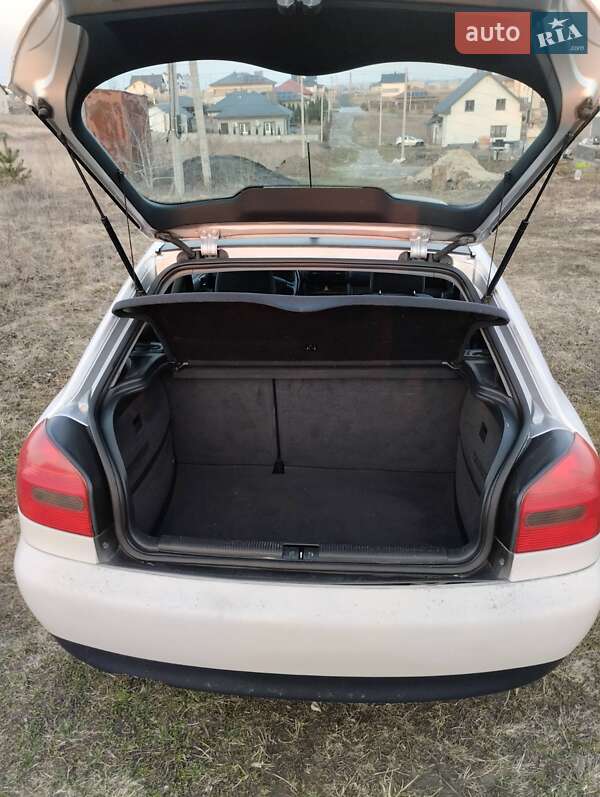 Хэтчбек Audi A3 1999 в Ровно