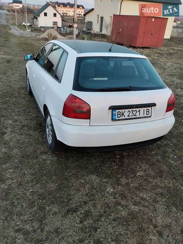 Хэтчбек Audi A3 1999 в Ровно