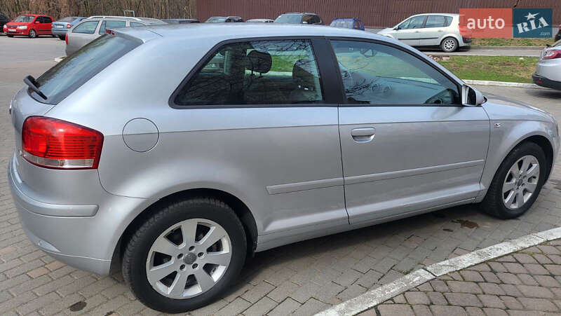 Хэтчбек Audi A3 2003 в Виннице