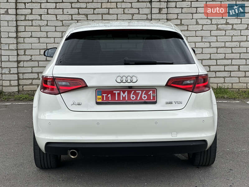 Хэтчбек Audi A3 2015 в Одессе