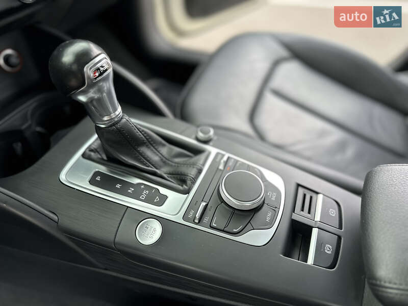 Хэтчбек Audi A3 2015 в Одессе