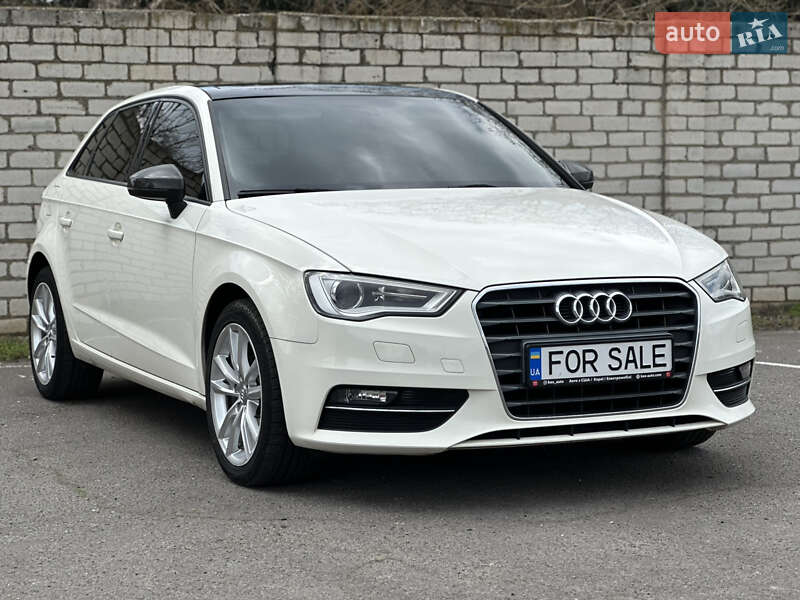 Хэтчбек Audi A3 2015 в Одессе