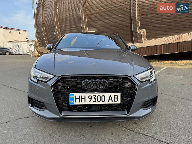 Седан Audi A3 2016 в Одессе