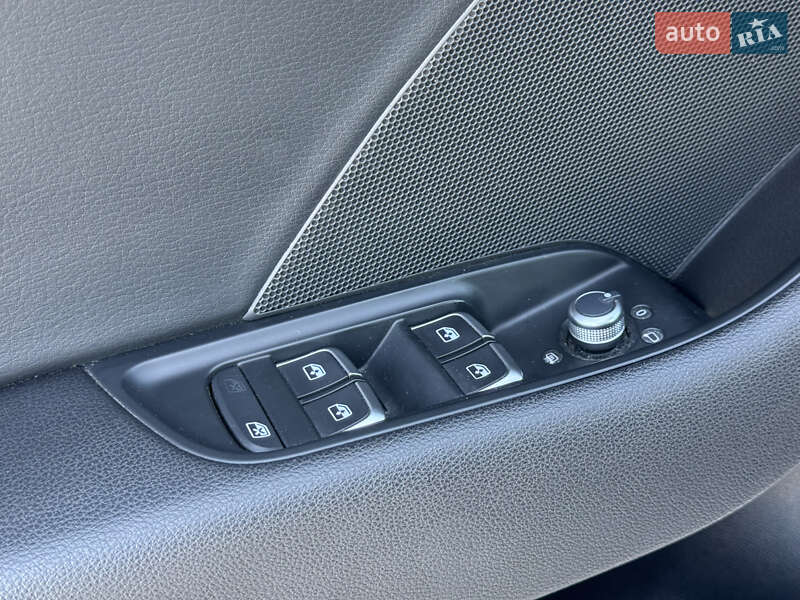 Седан Audi A3 2019 в Киеве фото 47 Седан Audi A3 2019 в Киеве