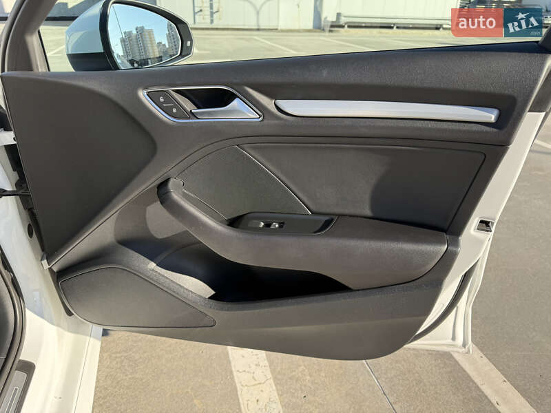 Седан Audi A3 2019 в Киеве фото 60 Седан Audi A3 2019 в Киеве