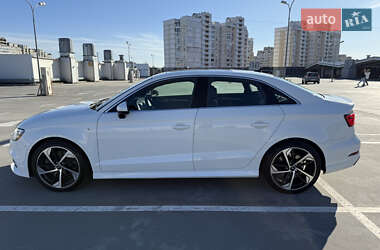 Седан Audi A3 2019 в 