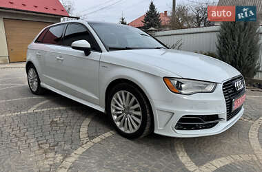 Хэтчбек Audi A3 2016 в 