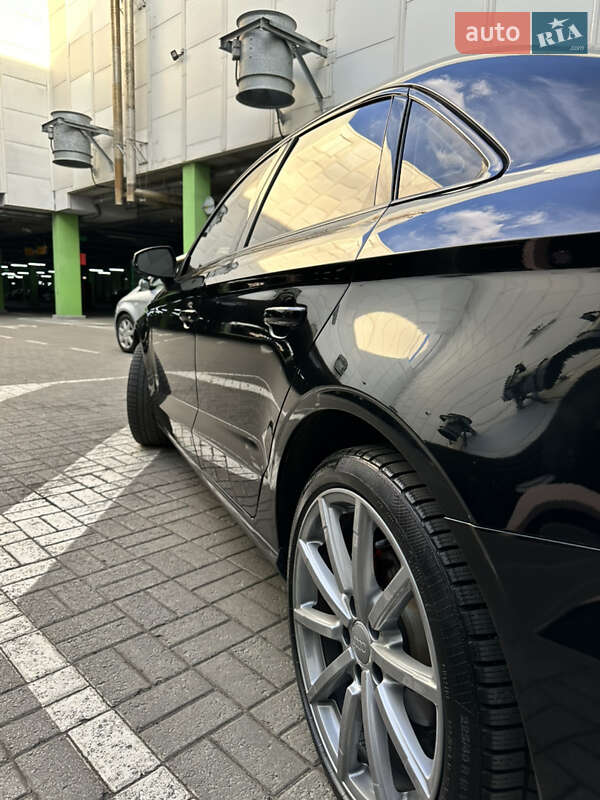 Седан Audi A3 2015 в Киеве