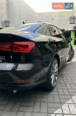 Седан Audi A3 2015 в 