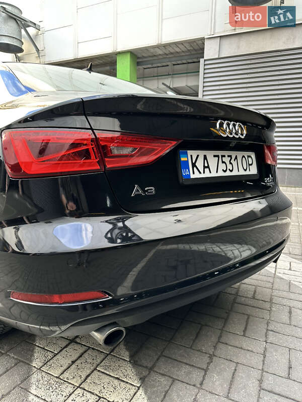 Седан Audi A3 2015 в Киеве