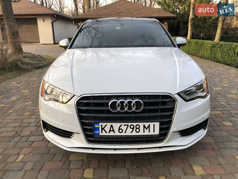 Седан Audi A3 2014 в Києві