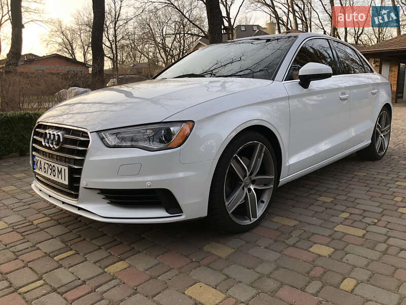 Седан Audi A3 2014 в 
