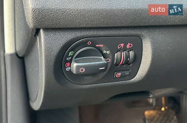 Хэтчбек Audi A3 2006 в 