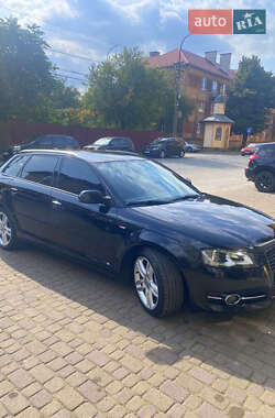 Хэтчбек Audi A3 2012 в 