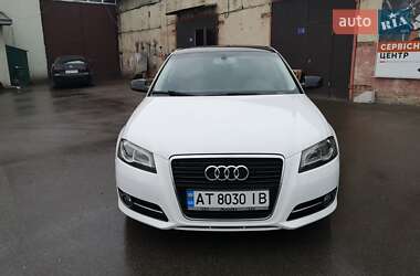 Хэтчбек Audi A3 2010 в 
