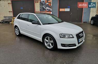 Хэтчбек Audi A3 2010 в 