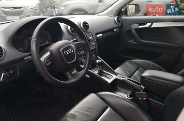 Хэтчбек Audi A3 2010 в 