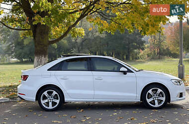 Седан Audi A3 2018 в 