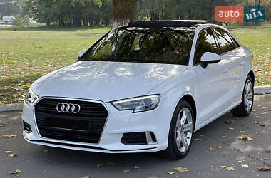 Седан Audi A3 2018 в 