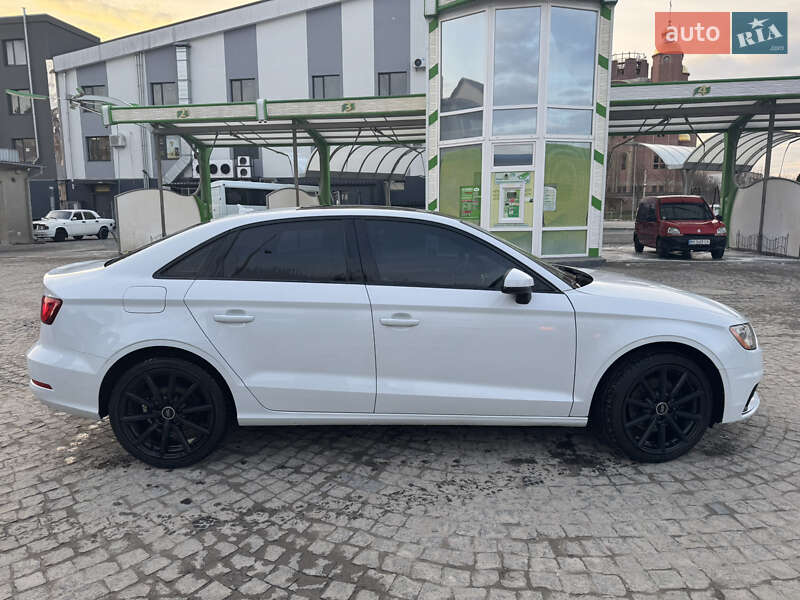 Седан Audi A3 2014 в Тернополі