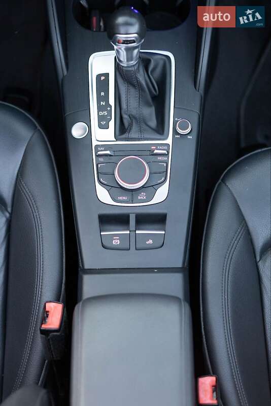 Кабриолет Audi A3 2016 в Барышевке