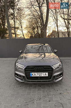 Седан Audi A3 2017 в 