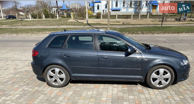 Хетчбек Audi A3 2008 в Нововолинську