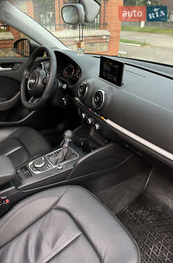 Седан Audi A3 2014 в 