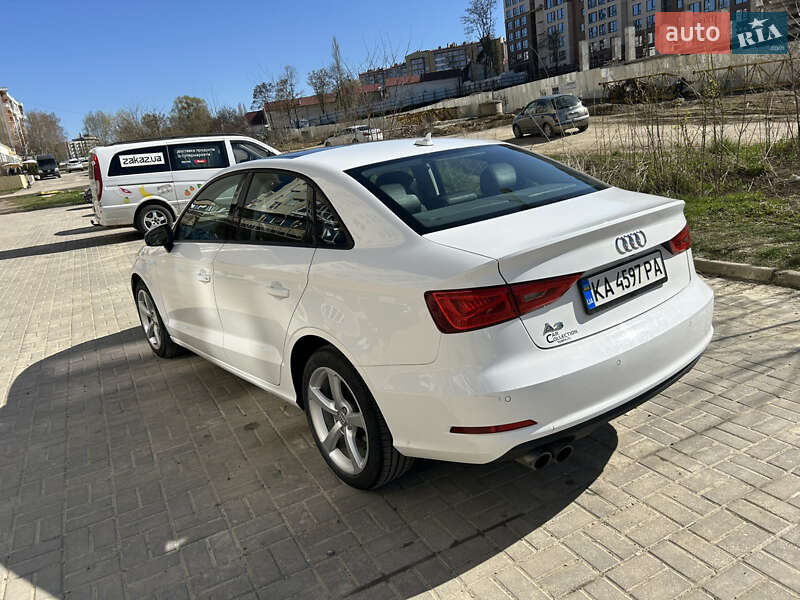 Седан Audi A3 2015 в Чернівцях