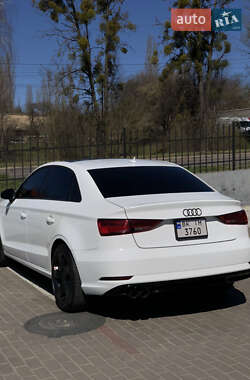 Седан Audi A3 2017 в 
