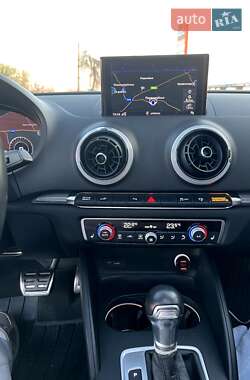 Хэтчбек Audi A3 2017 в 