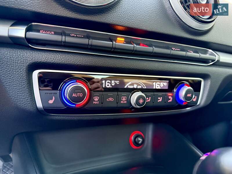 Седан Audi A3 2015 в Днепре