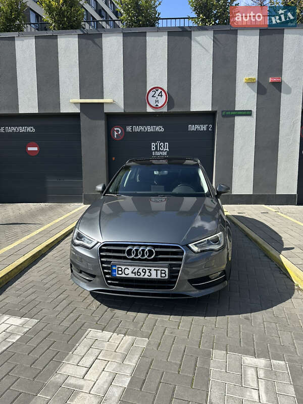 Хэтчбек Audi A3 2016 в Львове