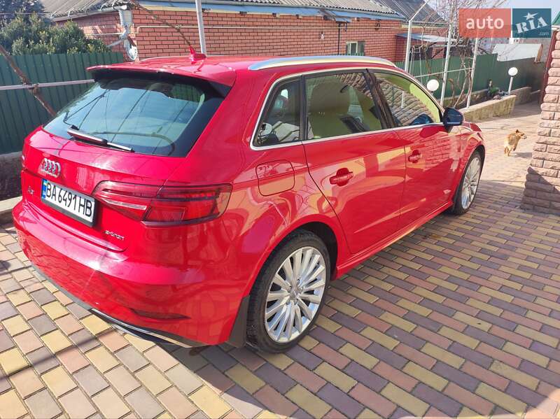 Хэтчбек Audi A3 2017 в Умани