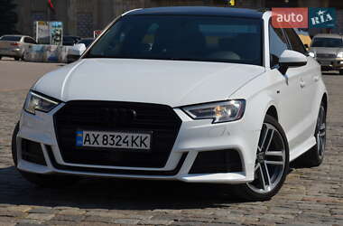 Седан Audi A3 2018 в 