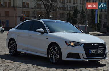 Седан Audi A3 2018 в 